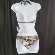 Load image into Gallery viewer, Online Vintage Shop, Vintage Clothing Boutique, Vintage, Women's Clothing, Seconhand, Distressed Vintage Designs, Sustainable Fashion