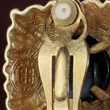 Load image into Gallery viewer, Online Vintage Shop, Vintage Clothing Boutique, Vintage, Women's Clothing, Seconhand, Distressed Vintage Designs, Sustainable Fashion