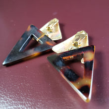 Load image into Gallery viewer, Online Vintage Shop, Vintage Clothing Boutique, Vintage, Women's Clothing, Seconhand, Distressed Vintage Designs, Sustainable Fashion