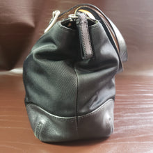 Load image into Gallery viewer, Online Vintage Shop, Vintage Clothing Boutique, Vintage, Women's Clothing, Seconhand, Distressed Vintage Designs, Sustainable Fashion