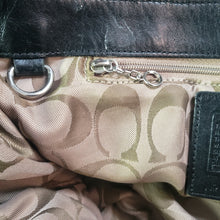 Load image into Gallery viewer, Online Vintage Shop, Vintage Clothing Boutique, Vintage, Women's Clothing, Seconhand, Distressed Vintage Designs, Sustainable Fashion