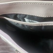 Load image into Gallery viewer, Online Vintage Shop, Vintage Clothing Boutique, Vintage, Women's Clothing, Seconhand, Distressed Vintage Designs, Sustainable Fashion