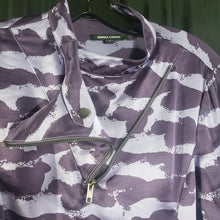 Load image into Gallery viewer, Online Vintage Shop, Vintage Clothing Boutique, Vintage, Women's Clothing, Seconhand, Distressed Vintage Designs, Sustainable Fashion