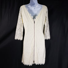 Load image into Gallery viewer, Online Vintage Shop, Vintage Clothing Boutique, Vintage, Women's Clothing, Seconhand, Distressed Vintage Designs, Sustainable Fashion