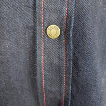 Load image into Gallery viewer, Online Vintage Shop, Vintage Clothing Boutique, Vintage, Women's Clothing, Seconhand, Distressed Vintage Designs, Sustainable Fashion