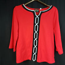 Load image into Gallery viewer, Online Vintage Shop, Vintage Clothing Boutique, Vintage, Women's Clothing, Seconhand, Distressed Vintage Designs, Sustainable Fashion