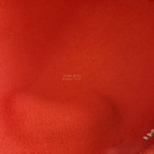 Load image into Gallery viewer, Online Vintage Shop, Vintage Clothing Boutique, Vintage, Women's Clothing, Seconhand, Distressed Vintage Designs, Sustainable Fashion