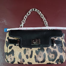 Load image into Gallery viewer, Online Vintage Shop, Vintage Clothing Boutique, Vintage, Women's Clothing, Seconhand, Distressed Vintage Designs, Sustainable Fashion