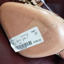 Load image into Gallery viewer, Online Vintage Shop, Vintage Clothing Boutique, Vintage, Women's Clothing, Seconhand, Distressed Vintage Designs, Sustainable Fashion