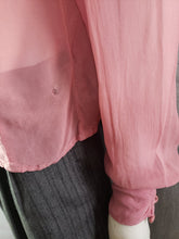 Load image into Gallery viewer, Online Vintage Shop, Vintage Clothing Boutique, Vintage, Women's Clothing, Seconhand, Distressed Vintage Designs, Sustainable Fashion