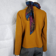 Load image into Gallery viewer, Online Vintage Shop, Vintage Clothing Boutique, Vintage, Women's Clothing, Seconhand, Distressed Vintage Designs, Sustainable Fashion