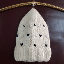 Load image into Gallery viewer, Online Vintage Shop, Vintage Clothing Boutique, Vintage, Women's Clothing, Seconhand, Distressed Vintage Designs, Sustainable Fashion