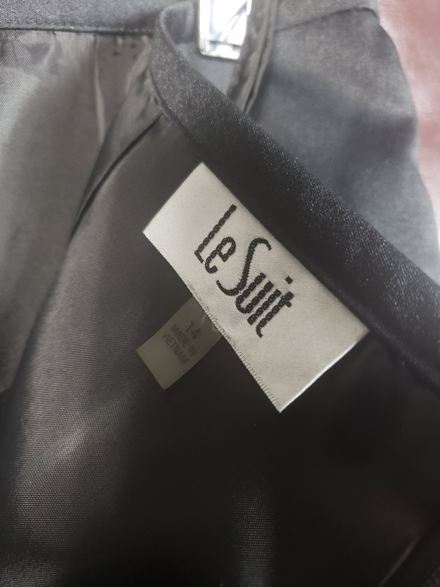 Online Vintage Shop, Vintage Clothing Boutique, Vintage, Women's Clothing, Seconhand, Distressed Vintage Designs, Sustainable Fashion