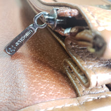 Load image into Gallery viewer, Online Vintage Shop, Vintage Clothing Boutique, Vintage, Women's Clothing, Seconhand, Distressed Vintage Designs, Sustainable Fashion