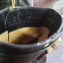 Load image into Gallery viewer, Online Vintage Shop, Vintage Clothing Boutique, Vintage, Women's Clothing, Seconhand, Distressed Vintage Designs, Sustainable Fashion