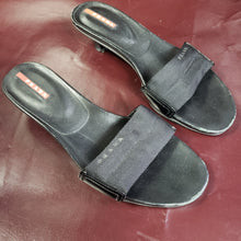 Load image into Gallery viewer, Online Vintage Shop, Vintage Clothing Boutique, Vintage, Women's Clothing, Seconhand, Distressed Vintage Designs, Sustainable Fashion