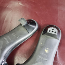 Load image into Gallery viewer, Online Vintage Shop, Vintage Clothing Boutique, Vintage, Women's Clothing, Seconhand, Distressed Vintage Designs, Sustainable Fashion