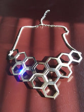 Load image into Gallery viewer, Online Vintage Shop, Vintage Clothing Boutique, Vintage, Women's Clothing, Seconhand, Distressed Vintage Designs, Sustainable Fashion