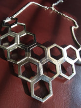 Load image into Gallery viewer, Online Vintage Shop, Vintage Clothing Boutique, Vintage, Women's Clothing, Seconhand, Distressed Vintage Designs, Sustainable Fashion