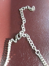 Load image into Gallery viewer, Online Vintage Shop, Vintage Clothing Boutique, Vintage, Women's Clothing, Seconhand, Distressed Vintage Designs, Sustainable Fashion