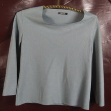 Load image into Gallery viewer, Online Vintage Shop, Vintage Clothing Boutique, Vintage, Women's Clothing, Seconhand, Distressed Vintage Designs, Sustainable Fashion