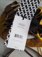 Load image into Gallery viewer, Online Vintage Shop, Vintage Clothing Boutique, Vintage, Women's Clothing, Seconhand, Distressed Vintage Designs, Sustainable Fashion