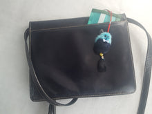 Load image into Gallery viewer, Online Vintage Shop, Vintage Clothing Boutique, Vintage, Women's Clothing, Seconhand, Distressed Vintage Designs, Sustainable Fashion