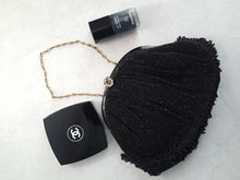 Load image into Gallery viewer, Online Vintage Shop, Vintage Clothing Boutique, Vintage, Women's Clothing, Seconhand, Distressed Vintage Designs, Sustainable Fashion