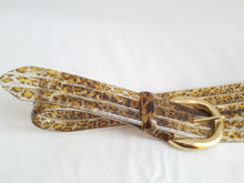 Load image into Gallery viewer, Online Vintage Shop, Vintage Clothing Boutique, Vintage, Women's Clothing, Seconhand, Distressed Vintage Designs, Sustainable Fashion