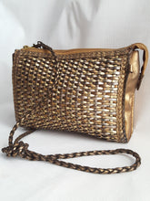 Load image into Gallery viewer, Online Vintage Shop, Vintage Clothing Boutique, Vintage, Women's Clothing, Seconhand, Distressed Vintage Designs, Sustainable Fashion