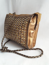 Load image into Gallery viewer, Online Vintage Shop, Vintage Clothing Boutique, Vintage, Women's Clothing, Seconhand, Distressed Vintage Designs, Sustainable Fashion