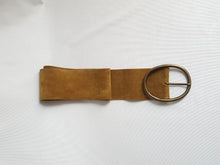 Load image into Gallery viewer, Online Vintage Shop, Vintage Clothing Boutique, Vintage, Women's Clothing, Seconhand, Distressed Vintage Designs, Sustainable Fashion