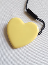 Load image into Gallery viewer, Online Vintage Shop, Vintage Clothing Boutique, Vintage, Women's Clothing, Seconhand, Distressed Vintage Designs, Sustainable Fashion