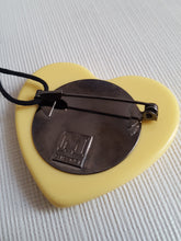 Load image into Gallery viewer, Online Vintage Shop, Vintage Clothing Boutique, Vintage, Women's Clothing, Seconhand, Distressed Vintage Designs, Sustainable Fashion