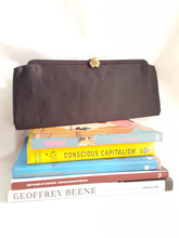 Load image into Gallery viewer, Online Vintage Shop, Vintage Clothing Boutique, Vintage, Women's Clothing, Seconhand, Distressed Vintage Designs, Sustainable Fashion