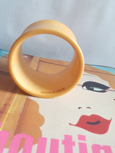 Load image into Gallery viewer, Online Vintage Shop, Vintage Clothing Boutique, Vintage, Women's Clothing, Seconhand, Distressed Vintage Designs, Sustainable Fashion