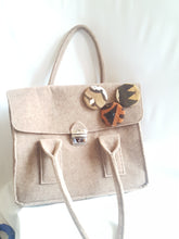 Load image into Gallery viewer, Online Vintage Shop, Vintage Clothing Boutique, Vintage, Women's Clothing, Seconhand, Distressed Vintage Designs, Sustainable Fashion