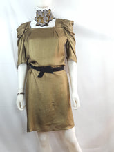 Load image into Gallery viewer, Online Vintage Shop, Vintage Clothing Boutique, Vintage, Women's Clothing, Seconhand, Distressed Vintage Designs, Sustainable Fashion