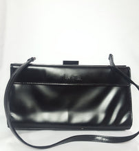 Load image into Gallery viewer, Online Vintage Shop, Vintage Clothing Boutique, Vintage, Women's Clothing, Seconhand, Distressed Vintage Designs, Sustainable Fashion