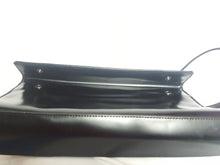 Load image into Gallery viewer, Online Vintage Shop, Vintage Clothing Boutique, Vintage, Women's Clothing, Seconhand, Distressed Vintage Designs, Sustainable Fashion