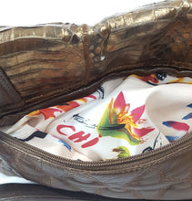 Load image into Gallery viewer, Online Vintage Shop, Vintage Clothing Boutique, Vintage, Women's Clothing, Seconhand, Distressed Vintage Designs, Sustainable Fashion