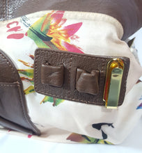 Load image into Gallery viewer, Online Vintage Shop, Vintage Clothing Boutique, Vintage, Women's Clothing, Seconhand, Distressed Vintage Designs, Sustainable Fashion