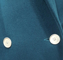 Load image into Gallery viewer, Online Vintage Shop, Vintage Clothing Boutique, Vintage, Women's Clothing, Seconhand, Distressed Vintage Designs, Sustainable Fashion