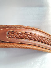 Load image into Gallery viewer, Online Vintage Shop, Vintage Clothing Boutique, Vintage, Women's Clothing, Seconhand, Distressed Vintage Designs, Sustainable Fashion