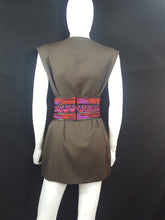 Load image into Gallery viewer, Online Vintage Shop, Vintage Clothing Boutique, Vintage, Women's Clothing, Seconhand, Distressed Vintage Designs, Sustainable Fashion