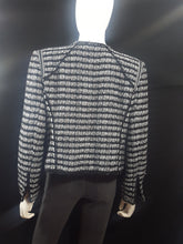 Load image into Gallery viewer, Online Vintage Shop, Vintage Clothing Boutique, Vintage, Women's Clothing, Seconhand, Distressed Vintage Designs, Sustainable Fashion