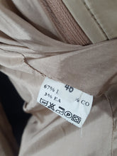 Load image into Gallery viewer, Online Vintage Shop, Vintage Clothing Boutique, Vintage, Women's Clothing, Seconhand, Distressed Vintage Designs, Sustainable Fashion