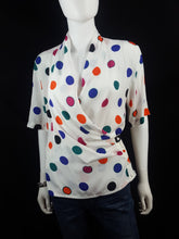 Load image into Gallery viewer, Online Vintage Shop, Vintage Clothing Boutique, Vintage, Women's Clothing, Seconhand, Distressed Vintage Designs, Sustainable Fashion