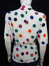 Load image into Gallery viewer, Online Vintage Shop, Vintage Clothing Boutique, Vintage, Women's Clothing, Seconhand, Distressed Vintage Designs, Sustainable Fashion