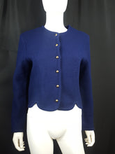 Load image into Gallery viewer, Online Vintage Shop, Vintage Clothing Boutique, Vintage, Women's Clothing, Seconhand, Distressed Vintage Designs, Sustainable Fashion